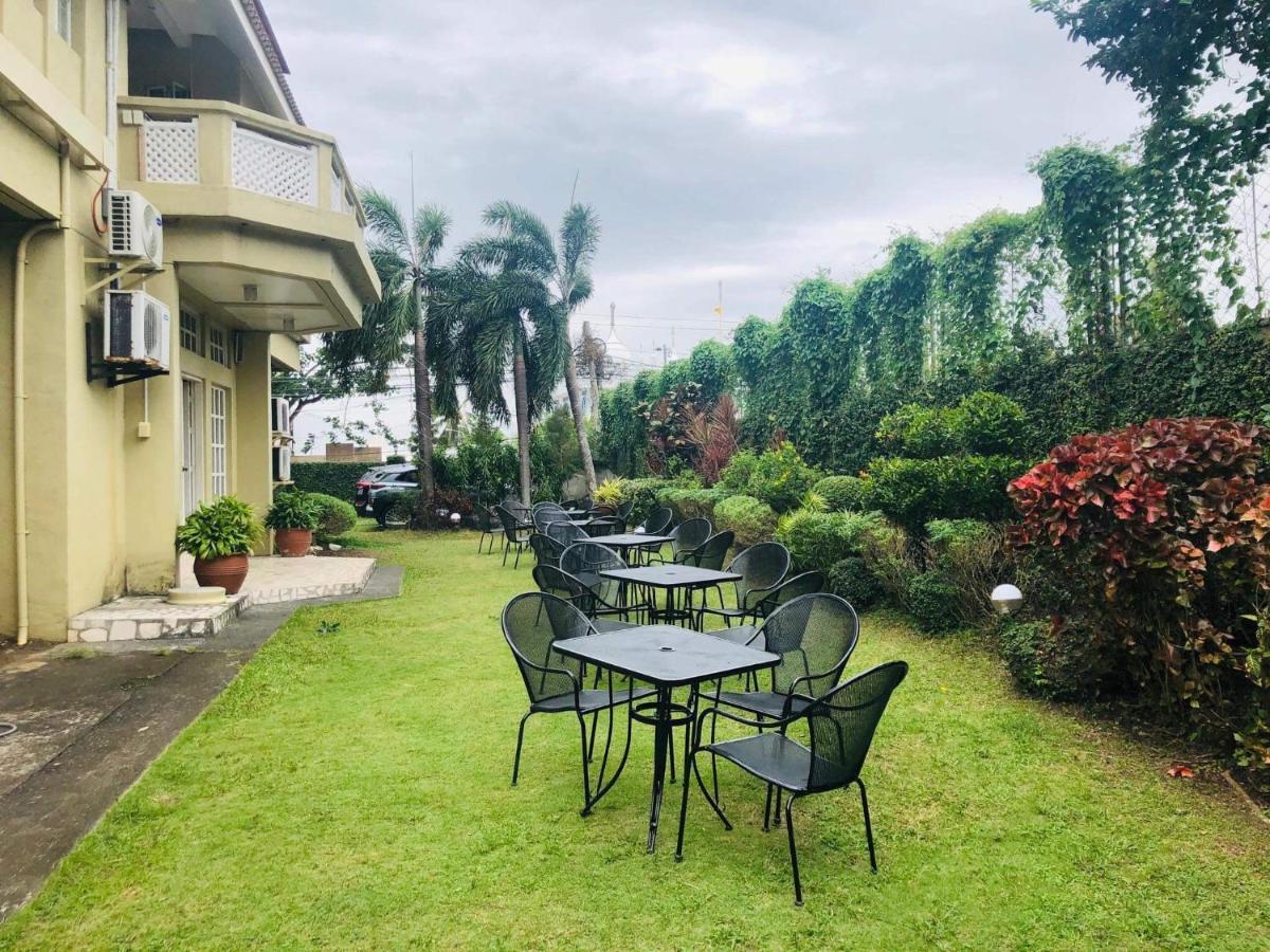 Citi Garden Suites Naga  Bagian luar foto