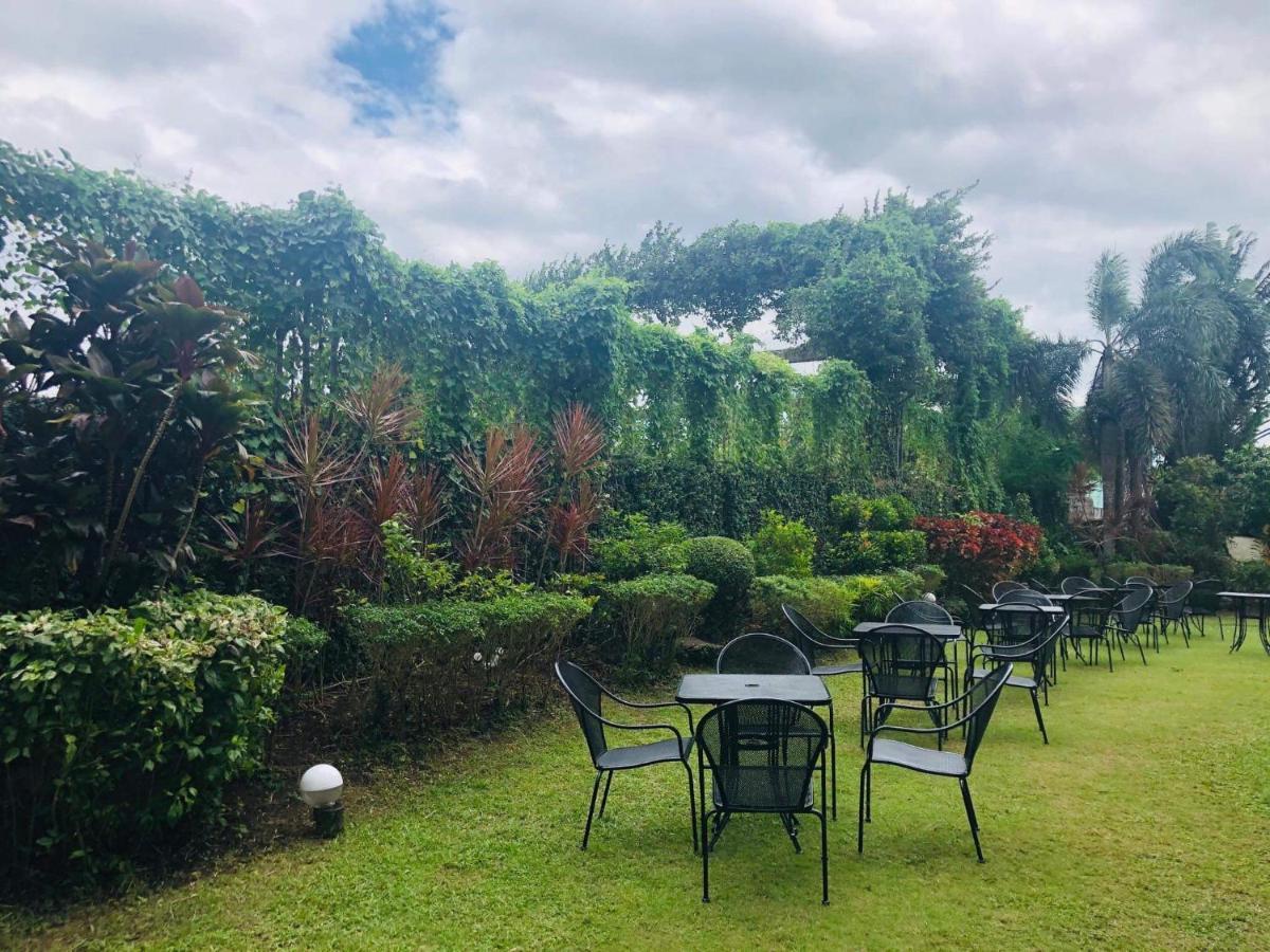 Citi Garden Suites Naga  Bagian luar foto