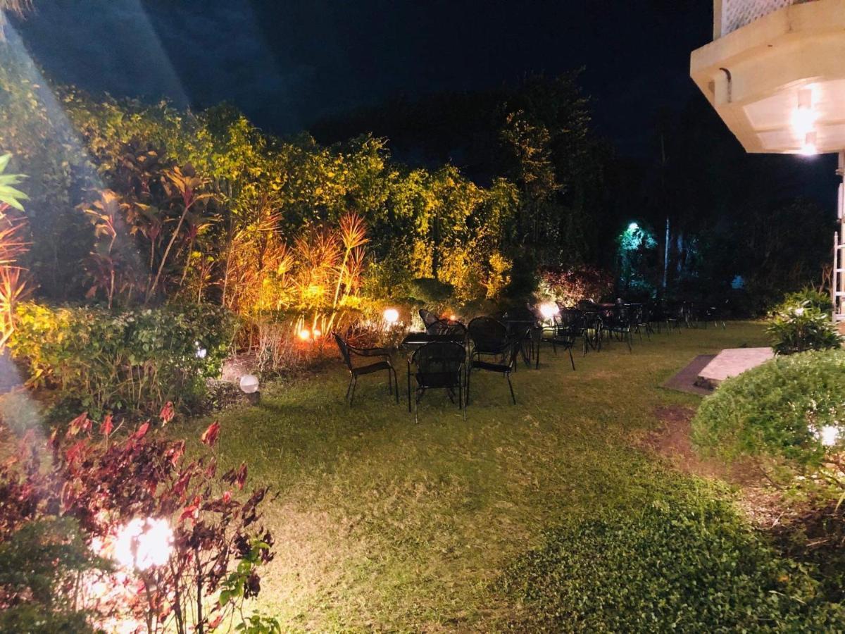 Citi Garden Suites Naga  Bagian luar foto