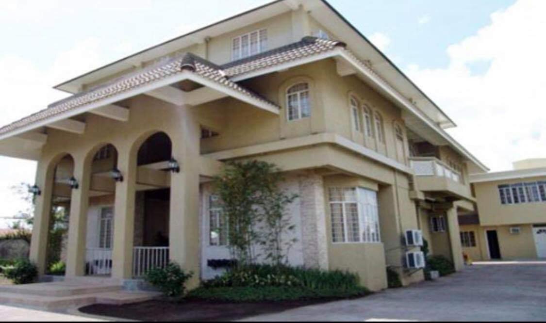 Citi Garden Suites Naga  Bagian luar foto