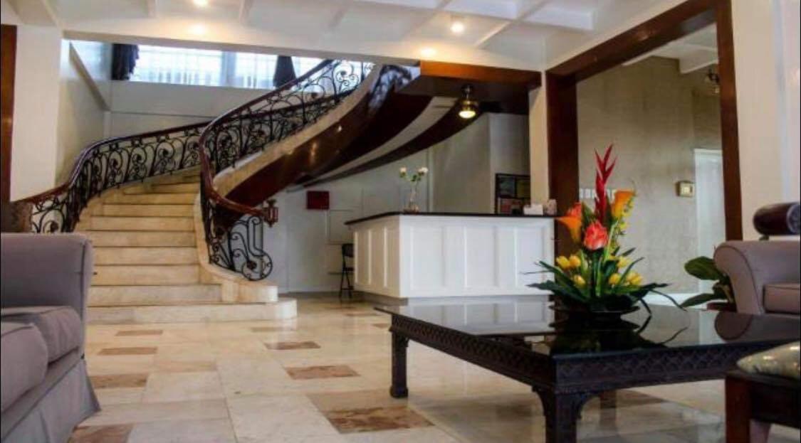 Citi Garden Suites Naga  Bagian luar foto